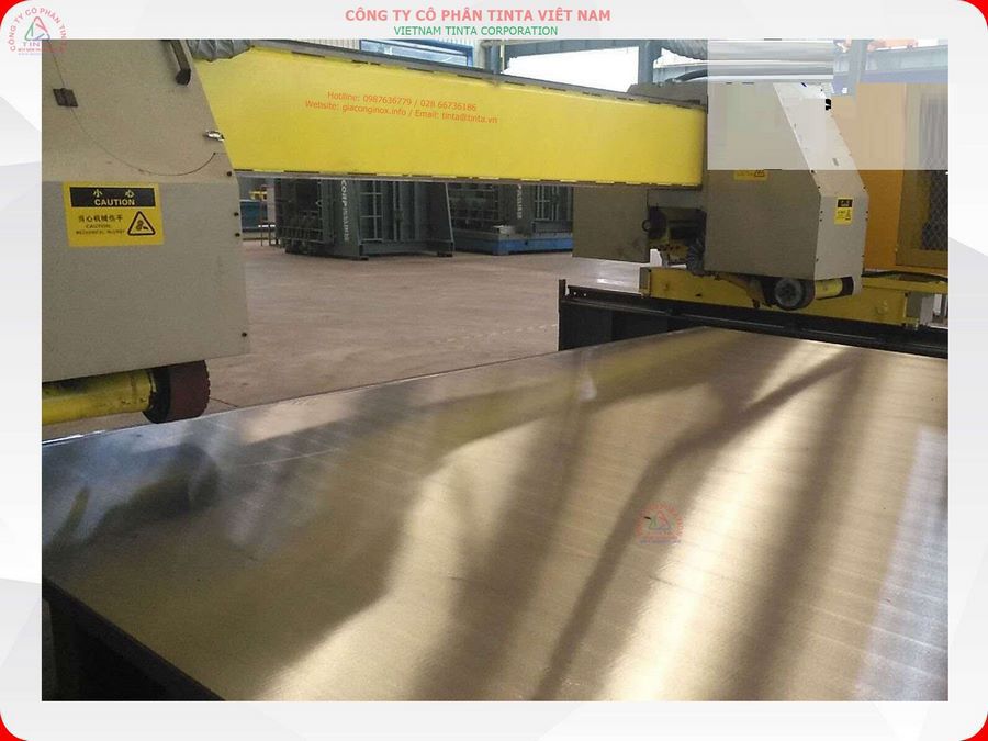 Tinta Inox sản xuất bồn inox khuấy trộn cho ngành hóa chất, thực phẩm, rượu bia tại TP.HCM. Bền bỉ, chất lượng đảm bảo, tư vấn miễn phí.