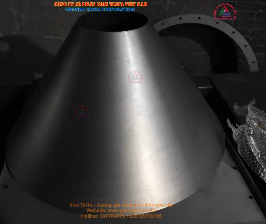 Hãy nhanh tay liên hệ với Xưởng gia công Inox TinTa ngay hôm nay với dịch vụ nhận gia công inox theo yêu cầu và khám phá những điều kỳ diệu mà TinTa mang lại 