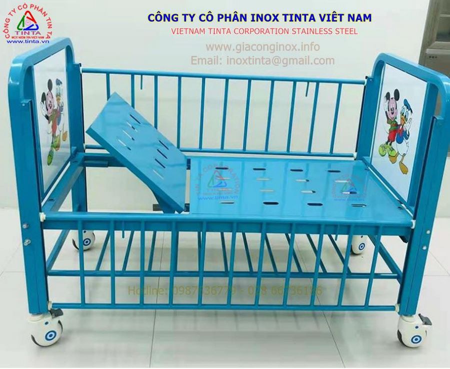 Quận Bình Thạnh - Tinta cung cấp giường inox y tế thanh lý giá chỉ từ 2.500.000 VNĐ. Chất lượng vượt trội, hoặc chọn mua giường mới từ xưởng gia công inox Tinta.