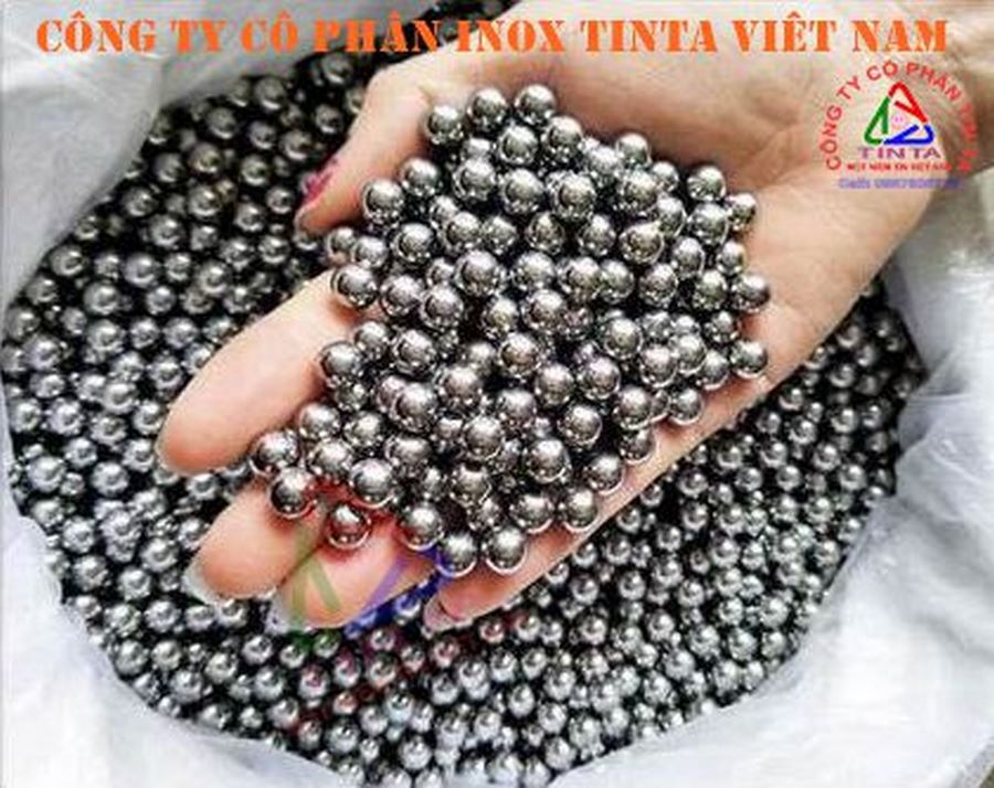 Giá của những quả bóng inox được sản xuất từ ​​thép không gỉ phế liệu sẽ rẻ hơn rất nhiều so với những quả bóng inox chất lượng cao.