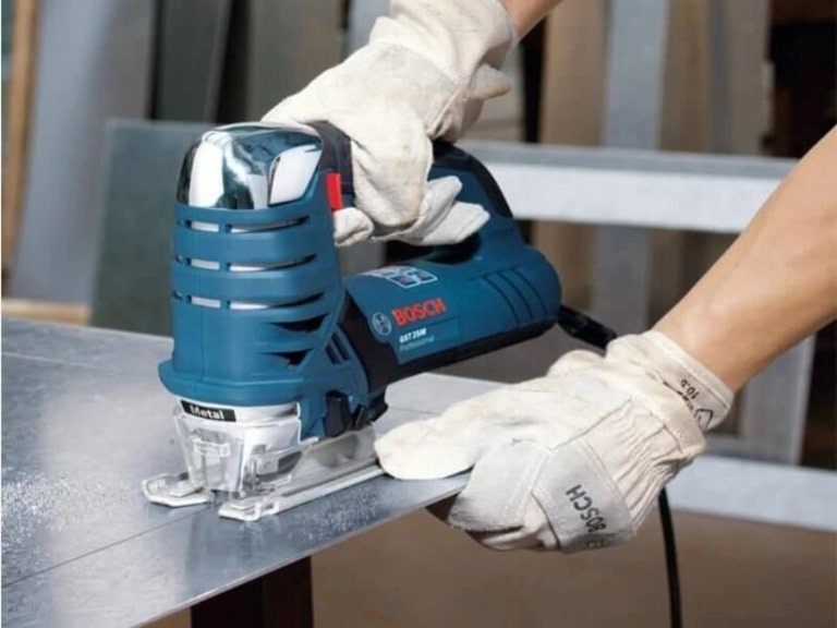 Gia công inox theo yêu cầu tại TPHCM hiện đại ngày nay sử dụng nhiều phương pháp cắt tiên tiến