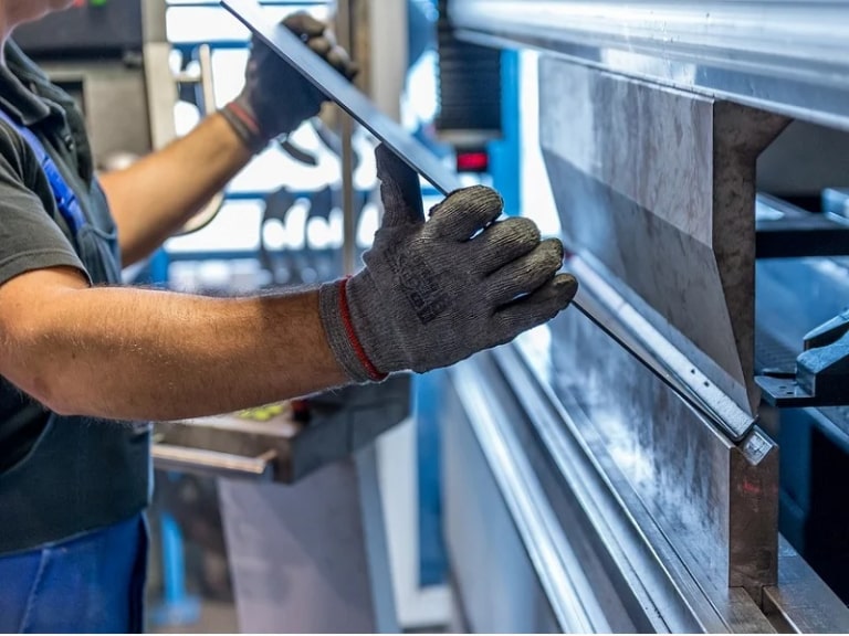 Quy trình gia công inox từng bước chi tiết