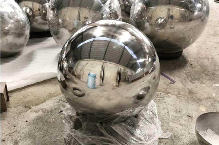 Các loại chất liệu inox cho quả cầu trang trí